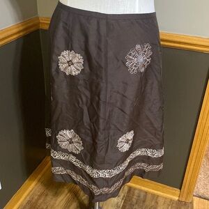 Loft brown skirt with tan floral embroidered flowers size 10